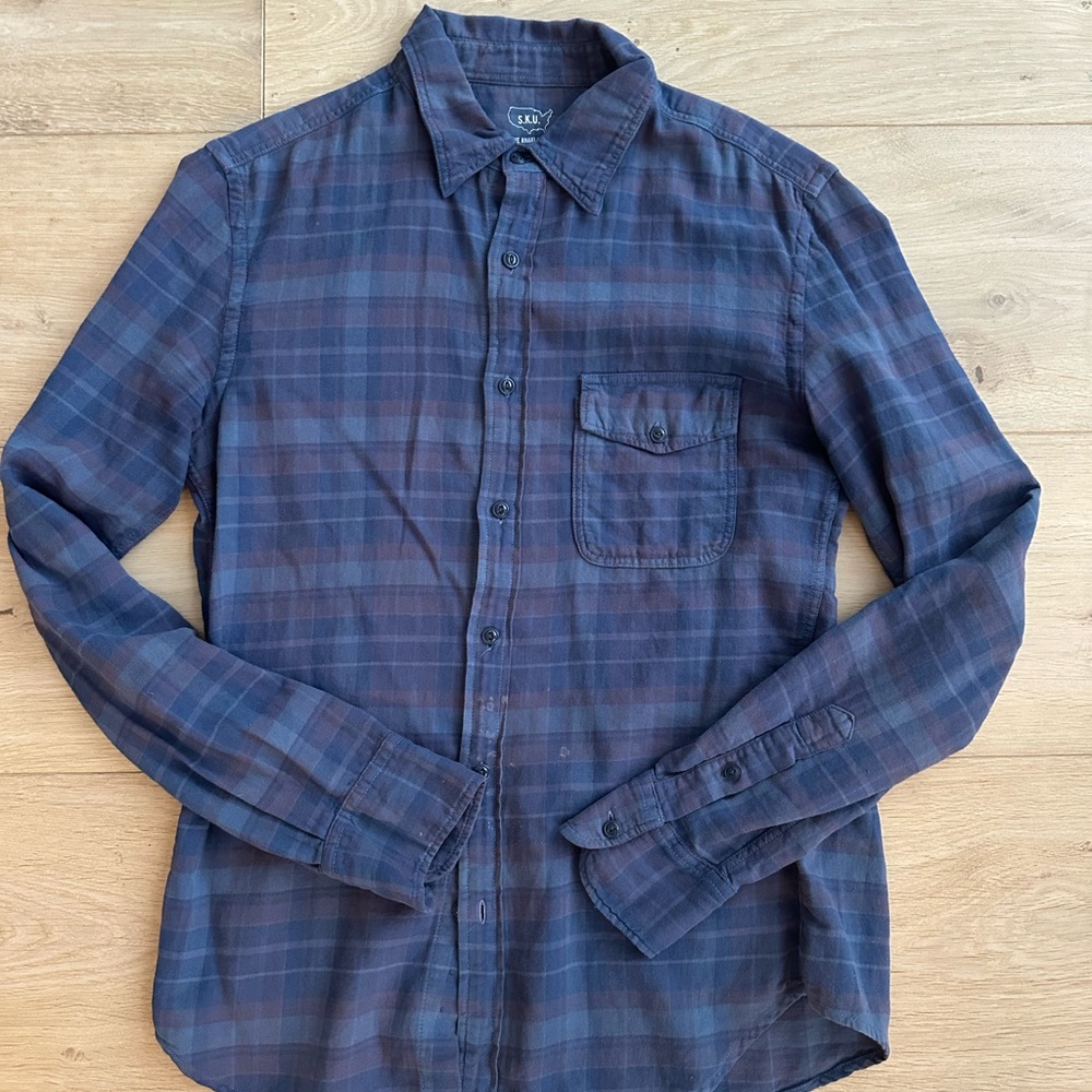 SAVE KHAKI UNITED Blue Casual Button Down Shirt with Classic Plaid Design
